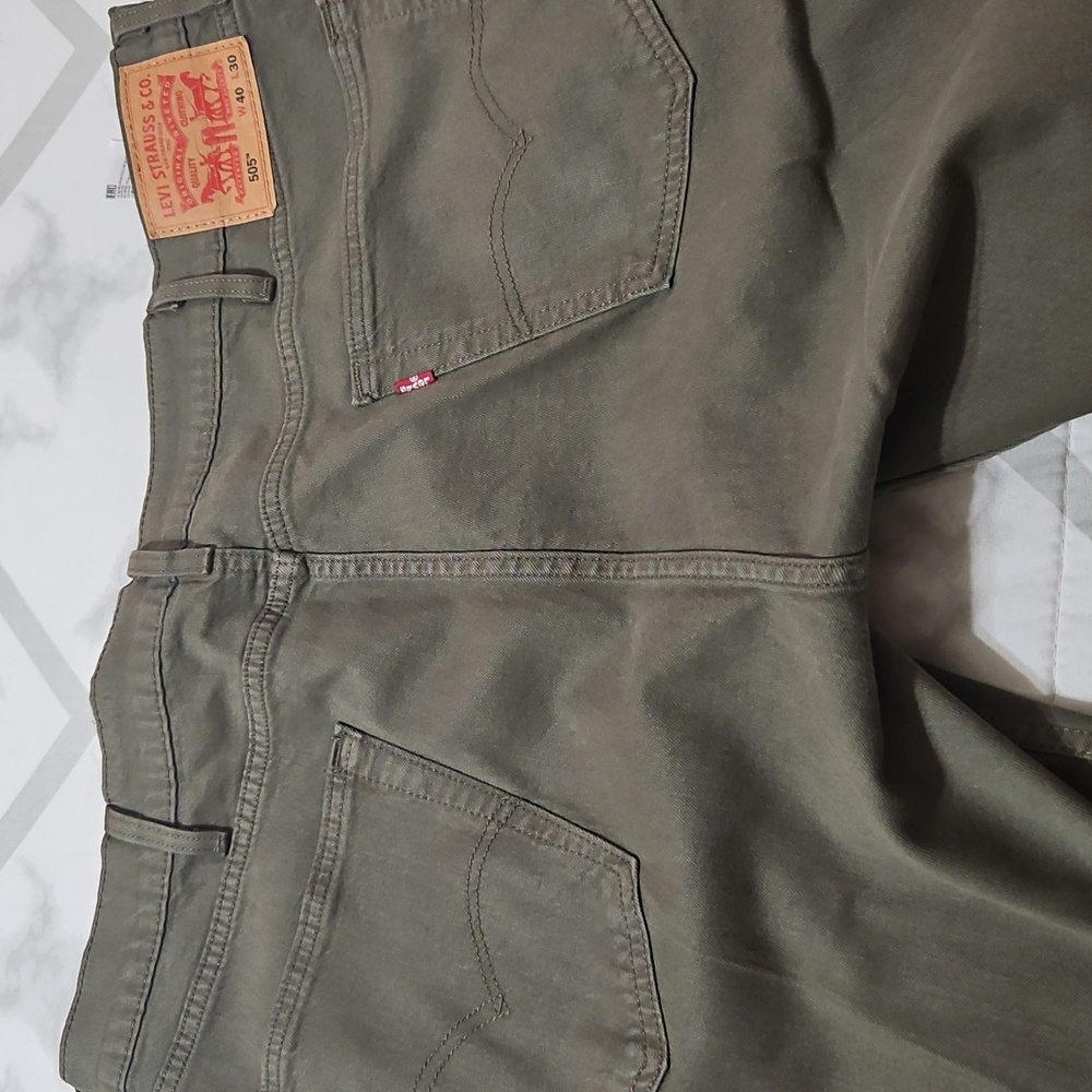 Levi's Men's Olive Jeans - Picture 5 of 6